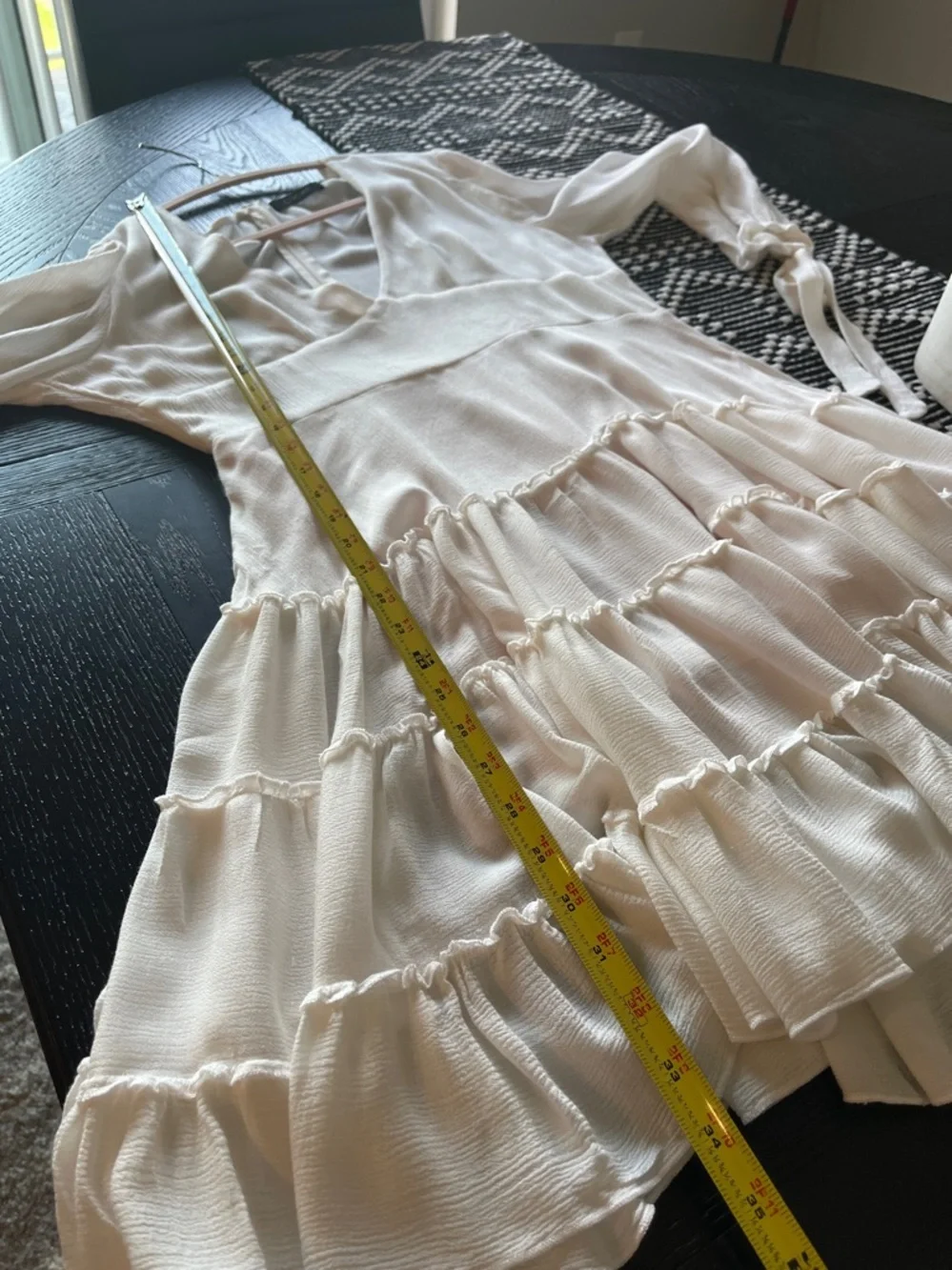 CHICMEnTiered V-Neck Mini Dress‎ With Long Sleeves. Flowy Bohemian Size L
